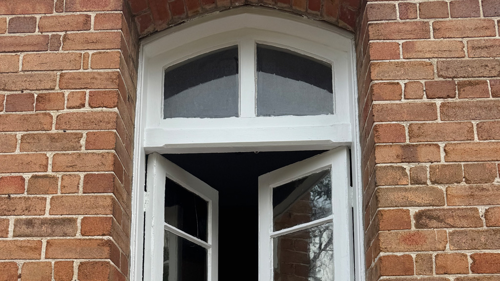 Watsons Bay - Heritage Timber Windows Painting